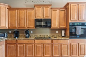 Fridge, microwave, stovetop, dishwasher