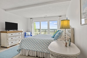 3 bedrooms, iron/ironing board, internet
