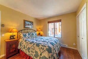 2 camere, ferro/asse da stiro, Wi-Fi gratuito, lenzuola