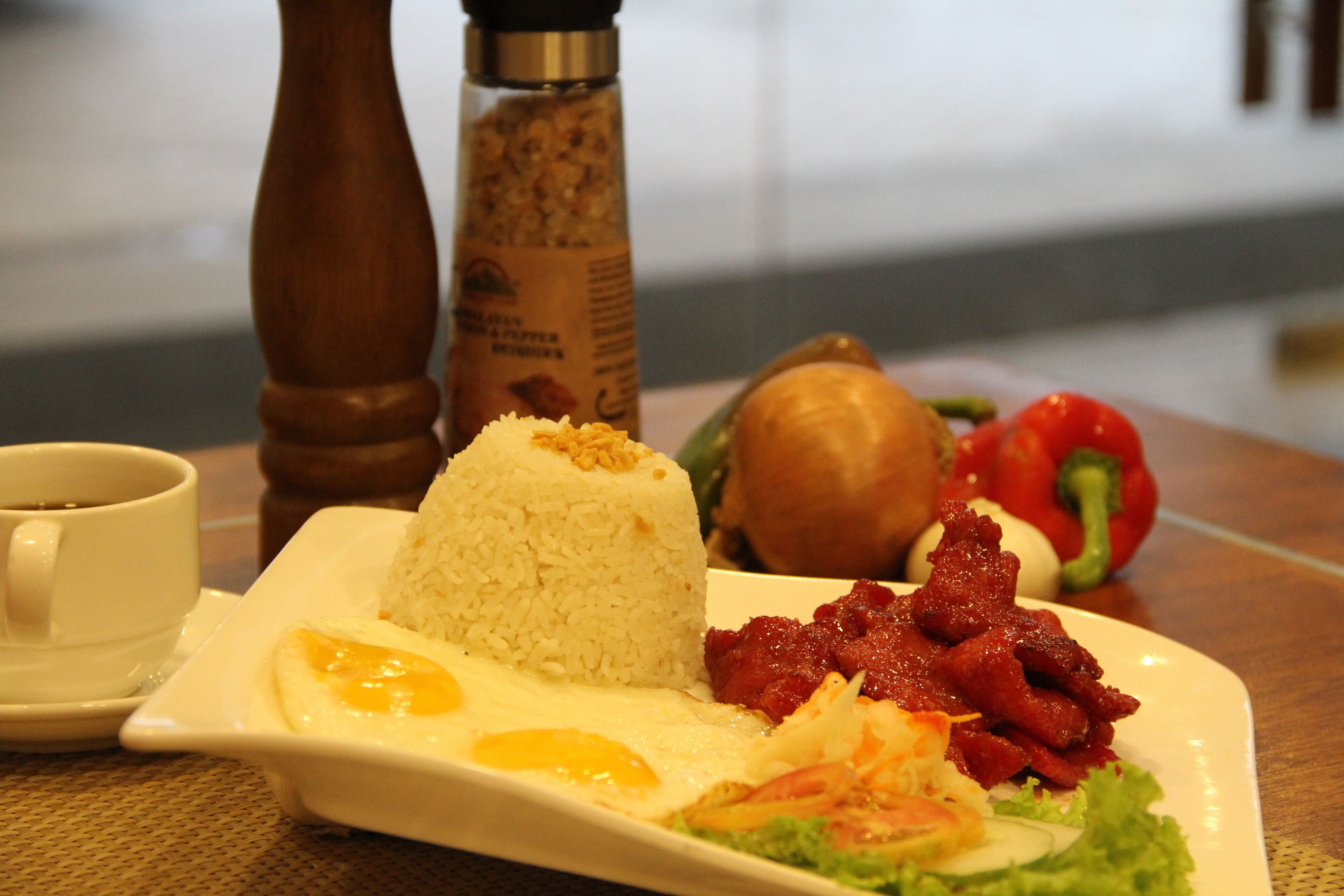 daily local cuisine breakfast (php 300.00 per person)