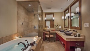 Hair dryer, towels - One Steamboat Place: "Vermillion Peak" #707 Luxury 4BR Condo (Steamboat Springs)