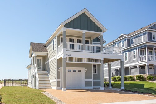 Turtles & Tanlines: Yksityinen allas ja Currituck Club Palvelut