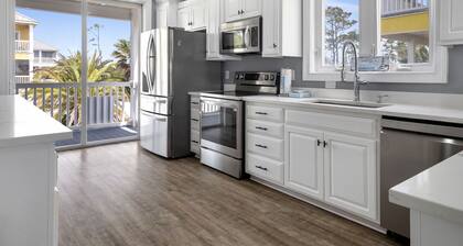 Gulf-front, upeat näkymät, oma uima-allas, palo kuoppaan