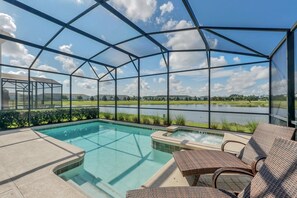 Beheizter Pool