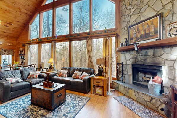 TV, peis, TV-spill og bordtennis