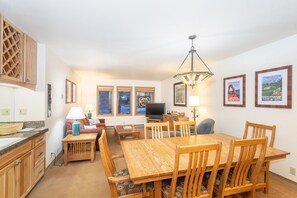 Dining - Ski-in/Ski-Out Ground Floor Easy Access Ski Condo (Telluride)