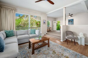 TV, DVD-spiller og stereoanlegg