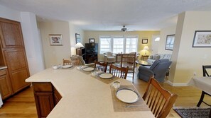 Dining - Willow Landing - Enjoy Breathtaking Sunrises on Keuka Lake! (Penn Yan)