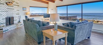 Big Sea  - Oceanfront in Central Yachats