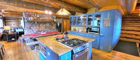 Geladeira, fogão, cooktop, lava-louças