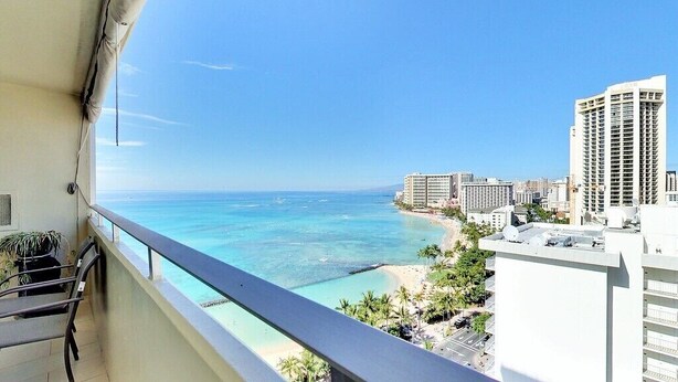 Unclassified image, 1 of 29, button - Large 1BR/1BA with SPACIOUS Lanai! Right by Waikiki Beach! (Honolulu)