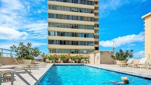 Unclassified image, 2 of 29, button - Large 1BR/1BA with SPACIOUS Lanai! Right by Waikiki Beach! (Honolulu)