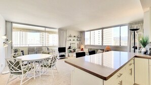 Unclassified image, 4 of 29, button - Large 1BR/1BA with SPACIOUS Lanai! Right by Waikiki Beach! (Honolulu)