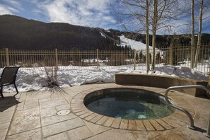 Outdoor spa tub - Condo in River Run Only a Short Walk to Gondola, Shops and Restaurants! (Keystone)