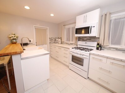 Charming Bungalow Heart of Pasadena - The Willows