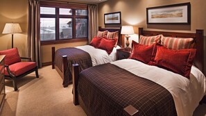 4 Schlafzimmer, Bügeleisen/Bügelbrett, kostenloses WLAN, Bettwäsche
