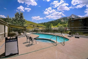 Pool - Purple Aster, Chateaux Condo, Pool, Hot tub, Sauna (Crested Butte)