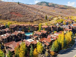 Exterior - Unbeatable Location, Hot Tub, Luxury Townhome Park City Silver Star Ultimate! Ski In- Out! (Park City)