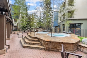 Outdoor spa tub - River Run Condo w/ Views from Balcony & Short Walk to Gondola, Shops & Dining (Keystone)