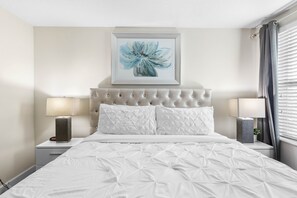 8 habitaciones, tabla de planchar con plancha, wifi y ropa de cama 
