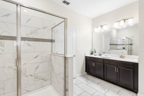 Towels - EV_08940 - 8 Bed 5 Bath Villa with Screened-In Private Pool with Spillover Spa, (Davenport)