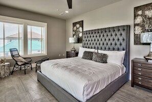7 habitaciones, tabla de planchar con plancha, internet y ropa de cama 