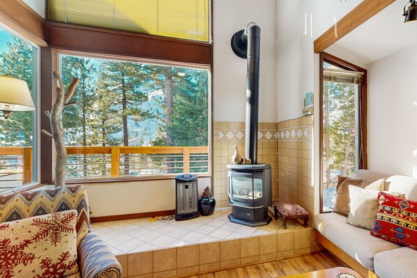 Interior - Bright Olympic Valley condo with free WiFi, fireplace, and deck (Squaw Valley)