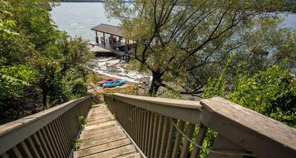 Chateau Esperanza: "A Relaxing Lakeside Retreat"