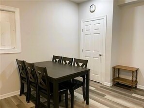 Dining - Beautiful Off Water Home. 4 Bedroom, 4 Bath. Walking Distance to Public Pier. (Port Mansfield)