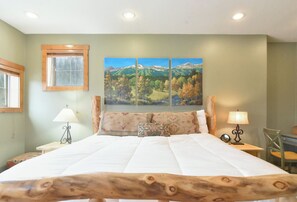4 bedrooms, iron/ironing board, Internet, bed sheets