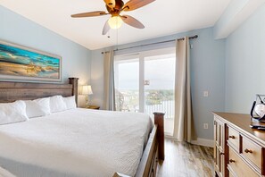 2 quartos, ferros/tábuas de passar roupa, acesso à internet