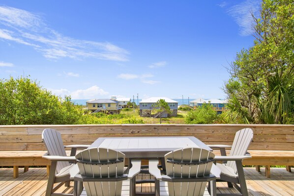 Outdoor dining - Reduced Rate! Seas the Day *Pet-Friendly, Beach Access* (Gulf Shores)