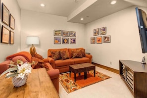 TV, fireplace, offices