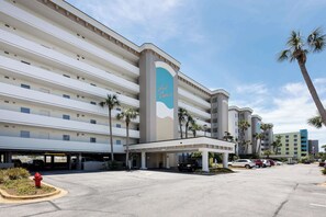 Exterior - Gulf Dunes 613 / 🌊Gulf Front/ 🏖️Beach Service (Fort Walton Beach)