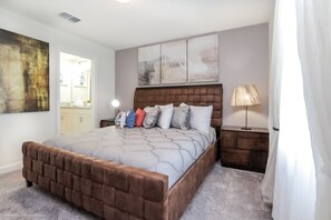 6 bedrooms, iron/ironing board, WiFi, bed sheets