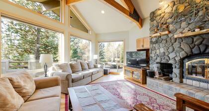 3 Mulligan - Hot Tub with Wooded Views, Wine Cellar, SHARC passes, Comfort & Style