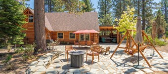 One of a kind LOG Lodge on 2.5 acres, walk to beach, dog OK w/ fenced dog run