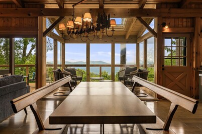 Magnolia Mountain | Views, Jetted Tub, Near Parkway + Biltmore Pass Included