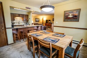 Dining - Park Place Longs Peak Condo: Easy Access To Main St, Lifts (Breckenridge)