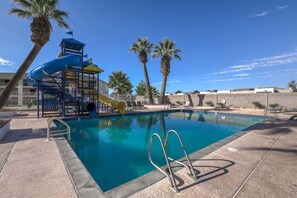 Piscine couverte, piscine chauffée