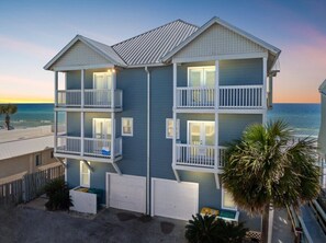 Exterior - Jan & Feb Deals • Beachfront 5BR • Direct Gulf Views • Walk to Camille’s & Beach (Destin)