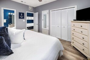 2 室のベッドルーム、アイロン / アイロン台、WiFi (無料)、ベッドシーツ