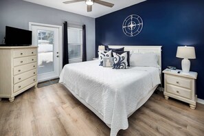 1 bedroom, iron/ironing board, free WiFi, bed sheets - Sunset Cottages 5A/🐶Pet Friendly/🏖️Beach Service (Fort Walton Beach)