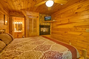 2 室のベッドルーム、WiFi (無料)、ベッドシーツ