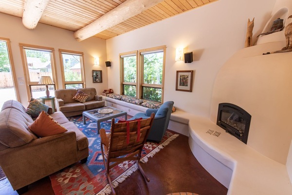 TV, fireplace, DVD player, stereo