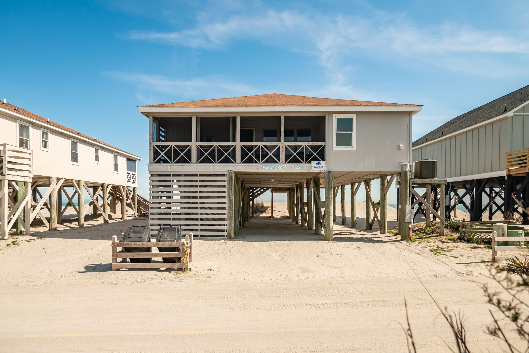McInnes 764 Oceanfront house on south end of Pawleys with dock