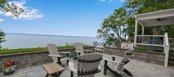 Cape on the Lake: Park-like Setting on Seneca Lake!