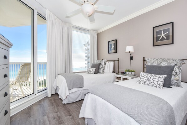 2 bedrooms, iron/ironing board, free WiFi, bed sheets - Spacious Beachfront Condo w/Beach Service Included & Onsite Restaurant in Destin (Destin)