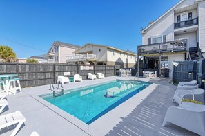 Et oppvarmet basseng