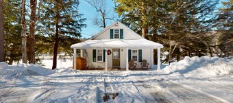 Maison pittoresque au bord du lac avec terrasse privée, foyer et quai!